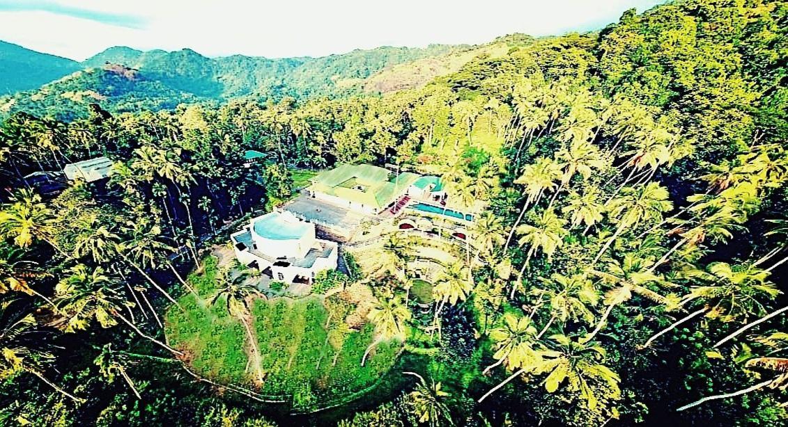 The Flame Tree Estate & Hotel 캔디 외부 사진